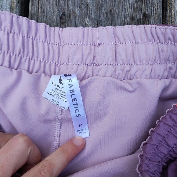 Fabletics Shorts M - Picture 3 of 4